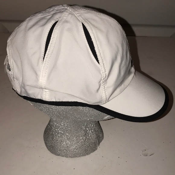 Nike ladies hat - Picture 4 of 7